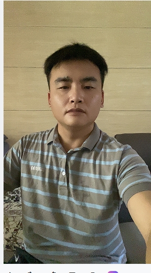 走在红毯那一天的第二张照片--建瓯交友中心